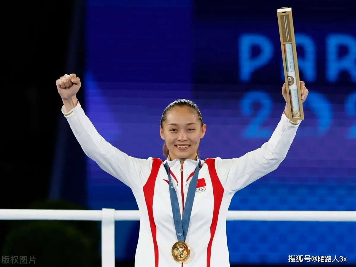 军团召唤好看吗_军团召唤笔趣阁_召唤美女军团 精校